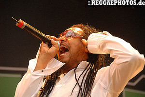 Maxi Priest
