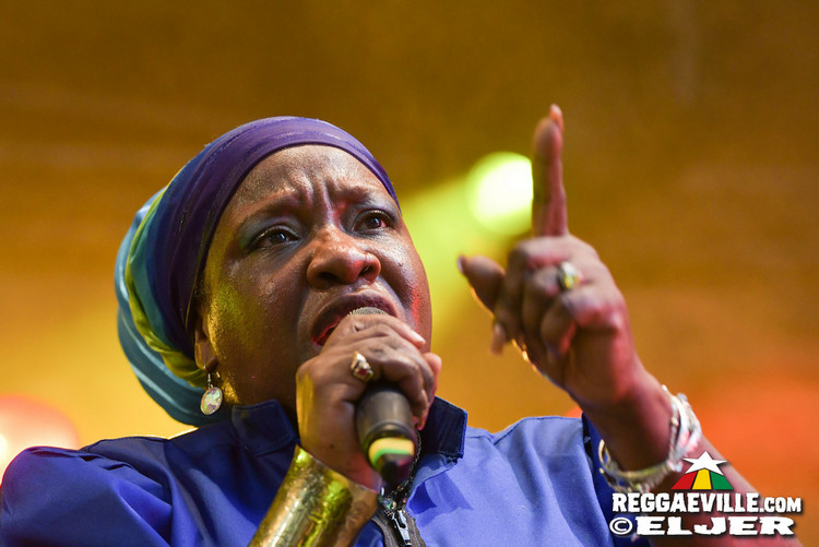 Queen Omega, Clinton Fearon, Turbulence