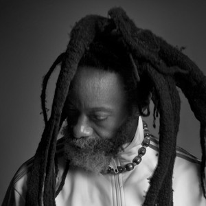 Earl Chinna Smith