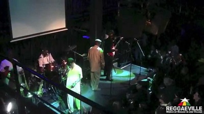 Barry & The Aces - It Mek @ Grooving with the Legends in London, UK