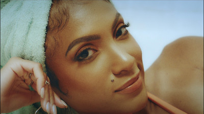 Naomi Cowan - True Lies