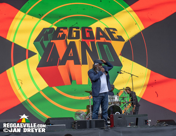 Alborosie, Mr. Vegas, Kabaka Pyramid, Macka B, Carroll Thompson, Janet Kay