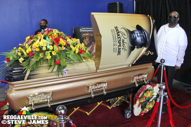 Robbie Shakespeare - Public Viewing