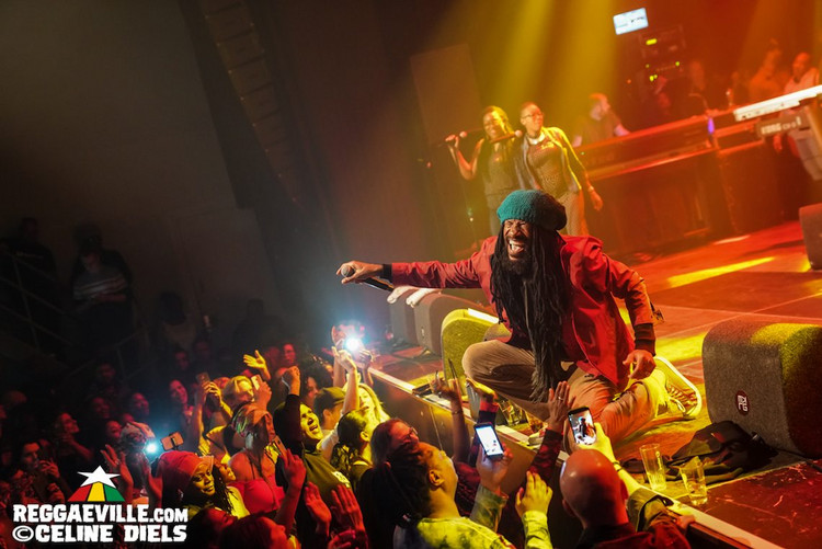 Junior Kelly, Droop Lion & Charly B