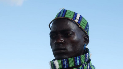 Ras Fraser Jr. & Mr. Peppa - Be Still (Lyric Video)