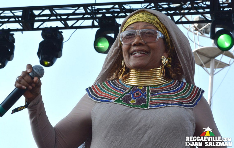 Marcia Griffths, Common Kings & Indubious