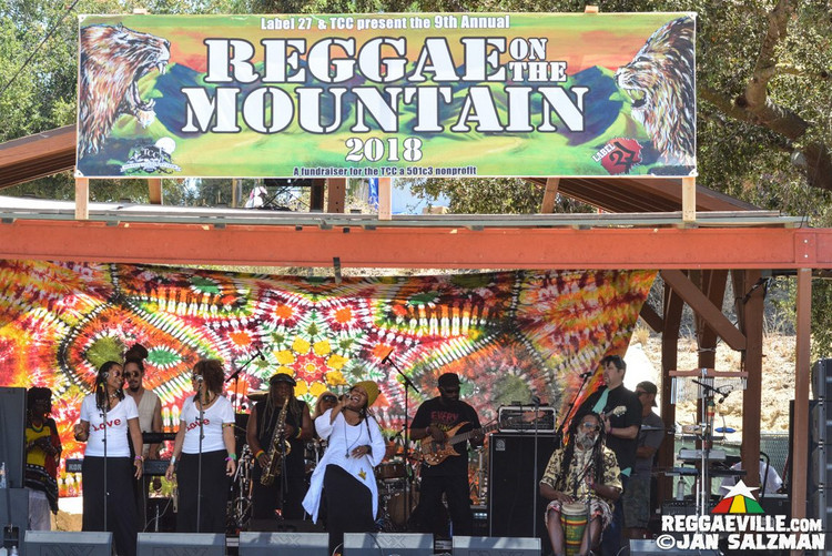 Empress Akua, Junior Toots & The Lions