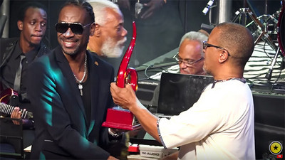 Bounty Killer Receives JaRIA Mentorship Award 2018 (OnStage TV News)