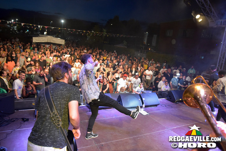 Banda Senderos, Grasshoppers