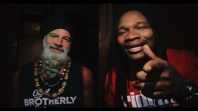 Kenny Vanella & Kumar - I Fly A Flag