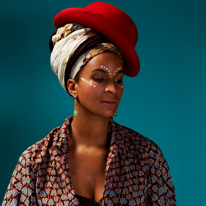 Zoe Mazah