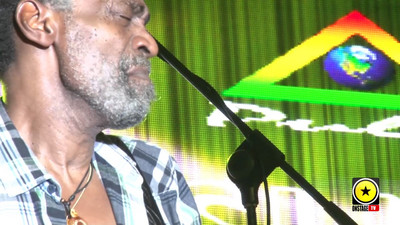 Andrew Tosh feat. Word Sound & Power - Rastafari Is @ Peter Tosh Tribute Concert 2016 (Onstage TV)