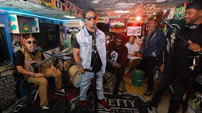 Third World feat. David Hinds - 96 Degrees In The Shade @ Jam In The Van