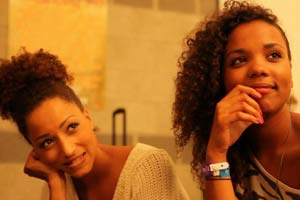 Nely & Nora