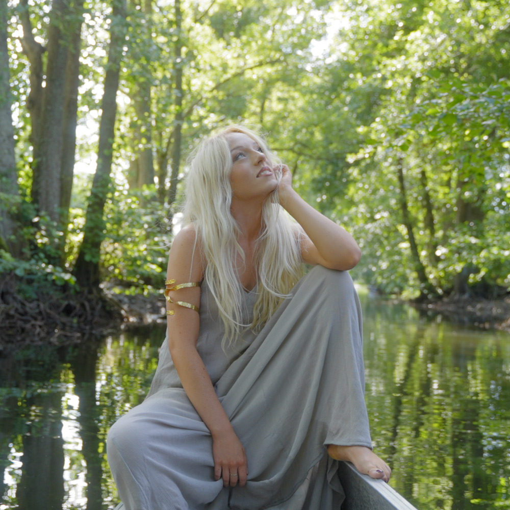 Angelica Mava - MAVA