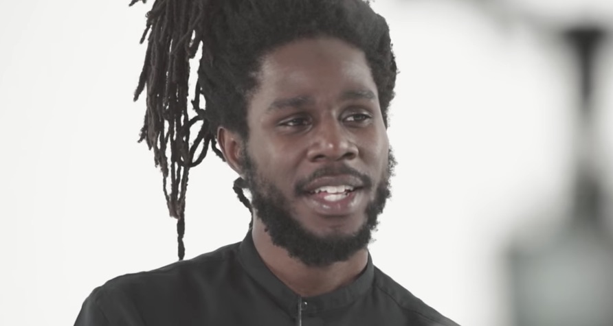 Chronixx - Skankin' Sweet (Studio to Stage Video) [10/24/2017]