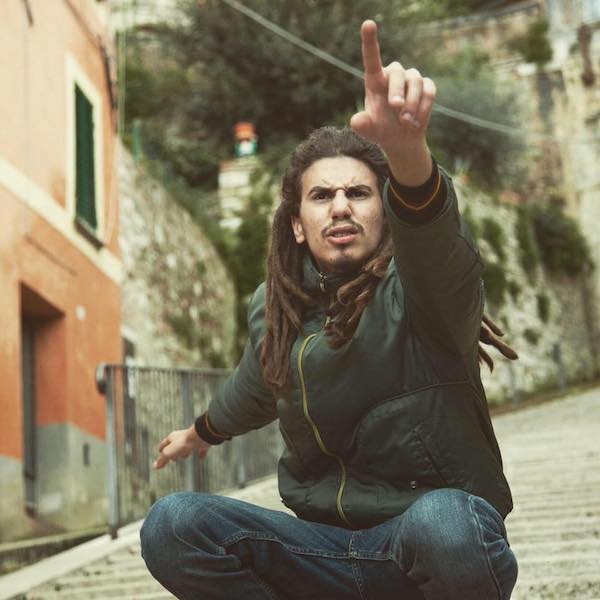 Junior V - reggaeville.com