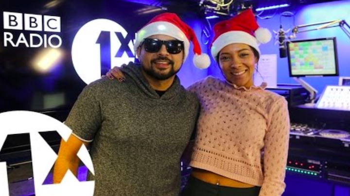 Sean Paul & Yasmin Evans - Deport Them (Christmas Remix) @ BBC 1 Xtra [12/6/2016]