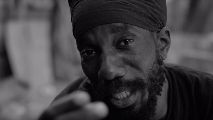 Yola Moi feat. Sizzla - Hands of Danger [11/13/2017]