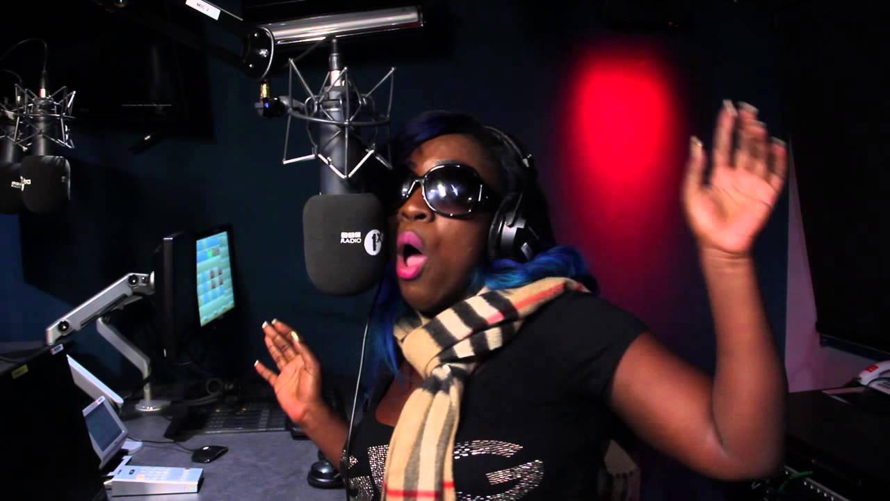 Spice - Freestyle @ 1Xtra with Robbo Ranx [5/15/2014]