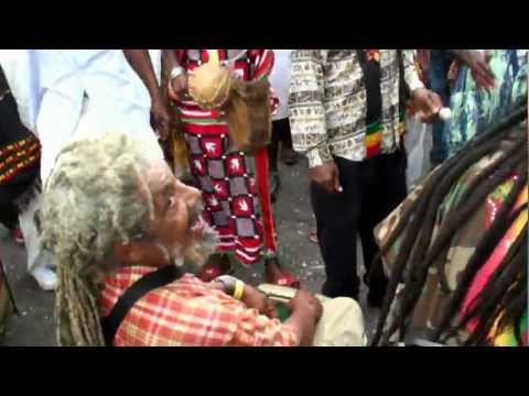 Sizzla - Nyabinghi Drumming @ Bob Marley Museum [2/6/2012]
