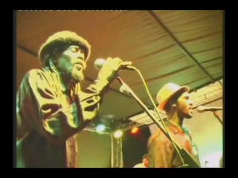 Culture - Jah See Dem A Come @ Summerfest 2002 in Nairobi, Kenya [2002]