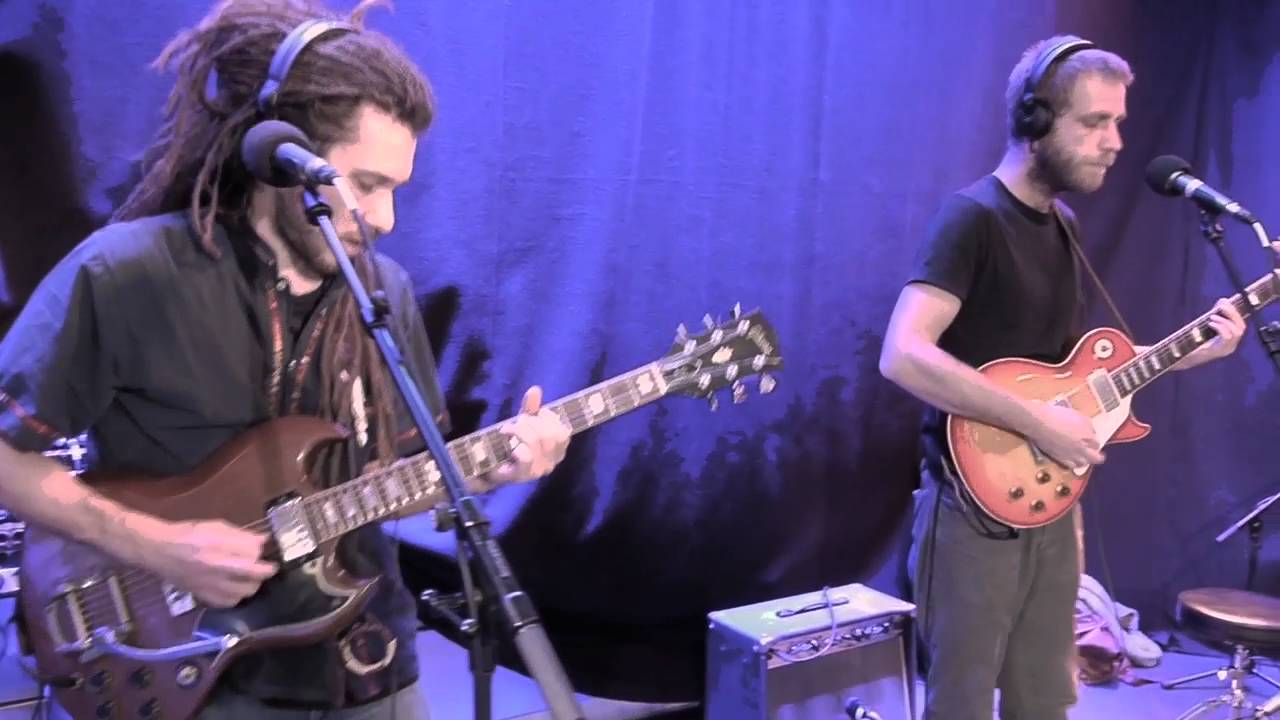 Joe Pilgrim & The Ligerians - Travel In Babylon @ Couleurs Tropicales TV [12/8/2015]