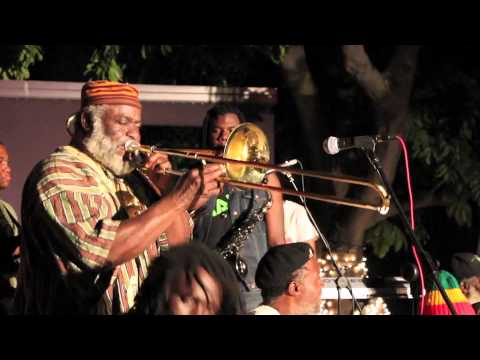 Nambo Robinson, Mystic Revelations of Rastafari & I-dren in Kingston, Jamaica @ Redbones Cafe [2/17/2015]