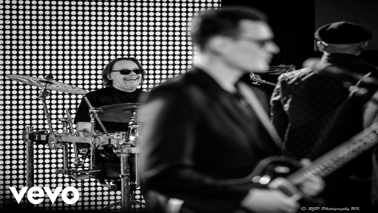UB40 - Fool Me Once [9/19/2025]