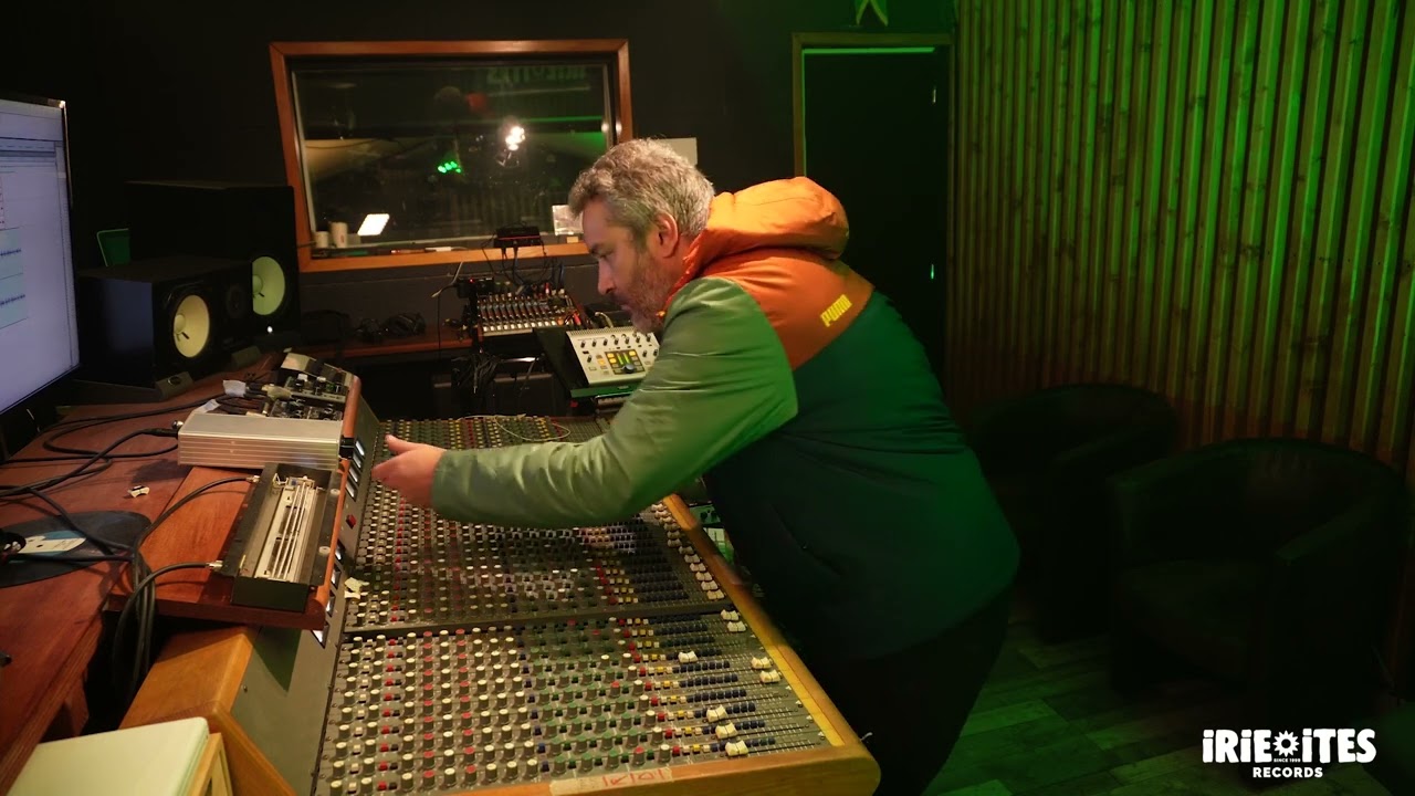 Irie Ites & The Ligerians - Dubbin'Fool (Studio Video) [7/11/2025]