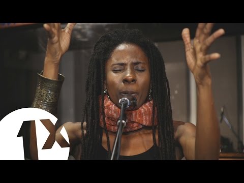 Jah9 - Steamers A Bubble @ BBC 1Xtra in Jamaica [1/29/2015]