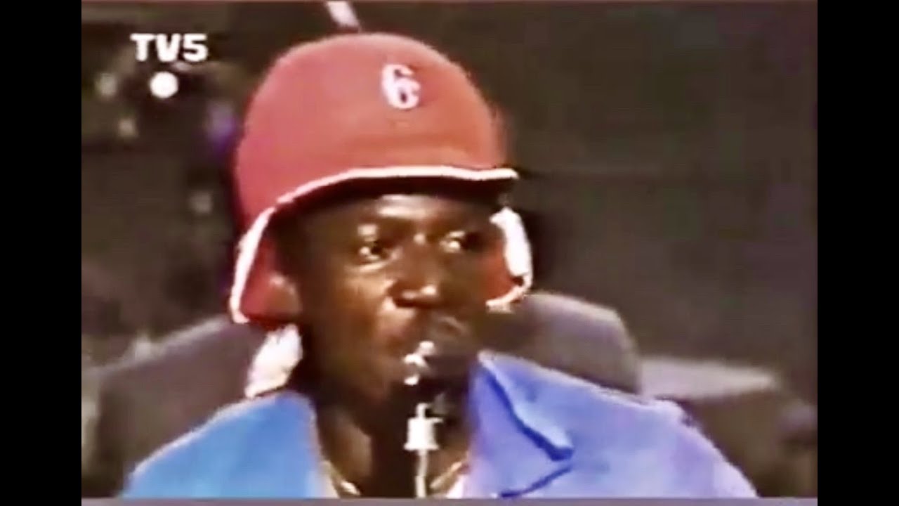 Alpha Blondy - Travailler C'est Trop Dur @ Antenne 2 France [1985]