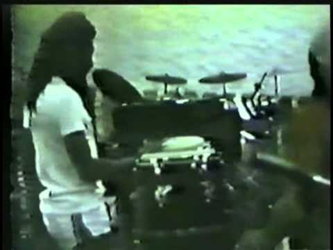 Bob Marley & The Wailers - Bass Is Heavy (Criteria Studios Rehearsal) [9/13/1980]