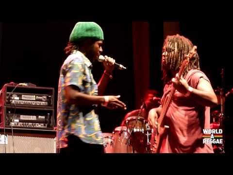 Chronixx - Here Comes Trouble @ Reggae Geel 2014 [8/1/2014]