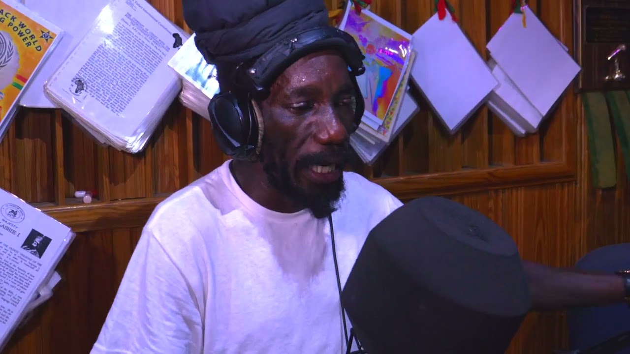 Sizzla - Praise Ye Jah (Derrick Sound Dubplate) [2/19/2024]