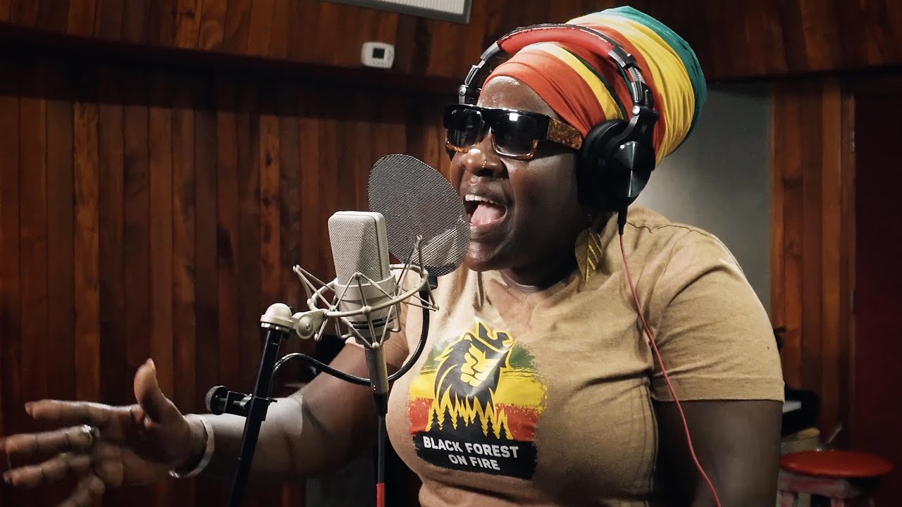 Queen Omega - Tuff Like Iron / Jah Army (Little Lion Sound Dubplate) [5/18/2025]