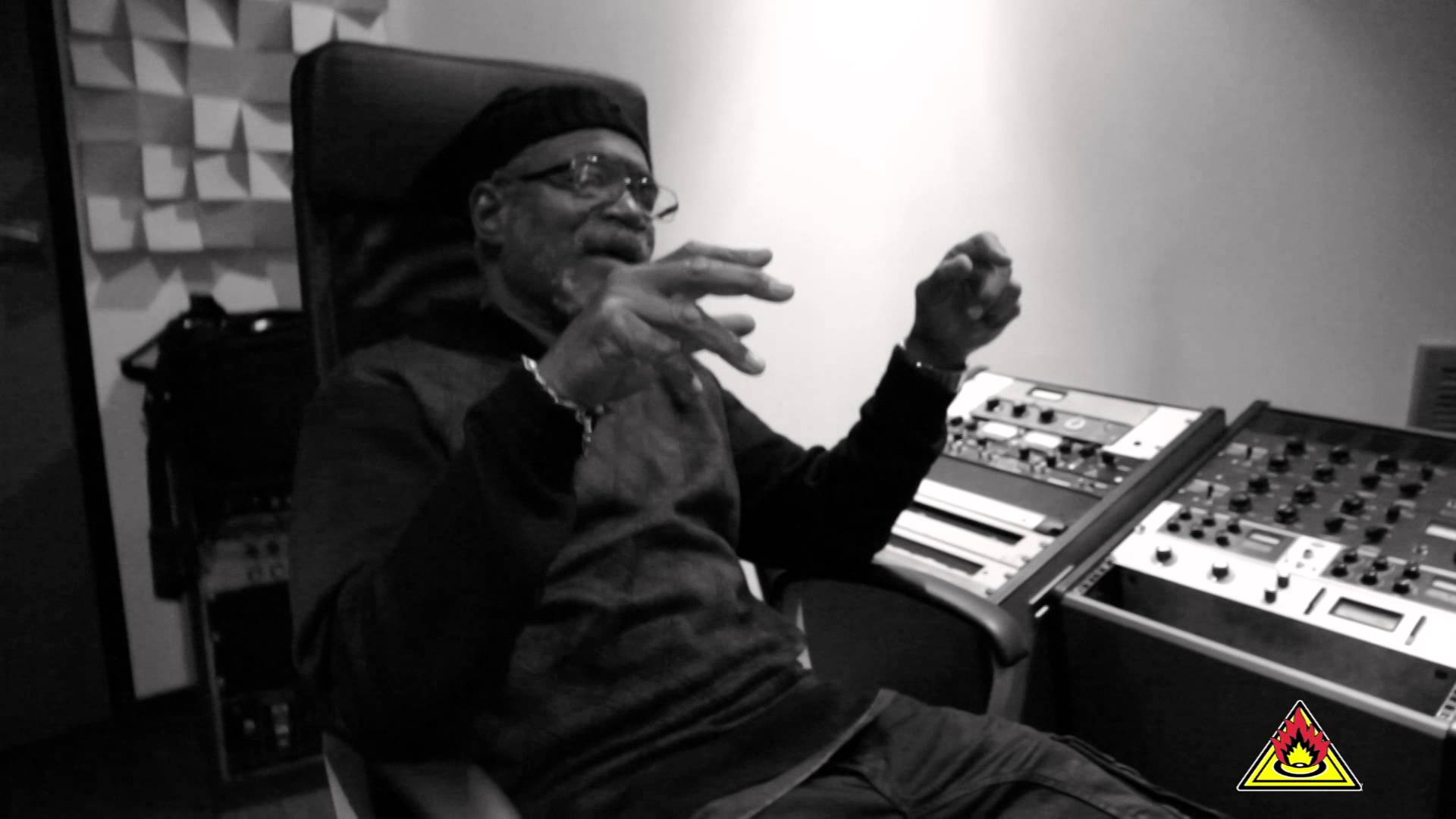 Horace Andy & Fogata Sounds - Borrow Next Sound [3/5/2015]