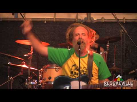 Uwe Banton - Praise Rastafari @ Reggae Im Hanf-Feld 2015 [7/18/2015]