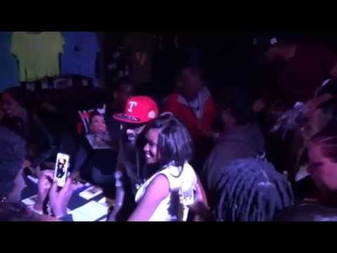 Tarrus Riley with Fans @ Yaam in Berlin, Germany [10/4/2014]