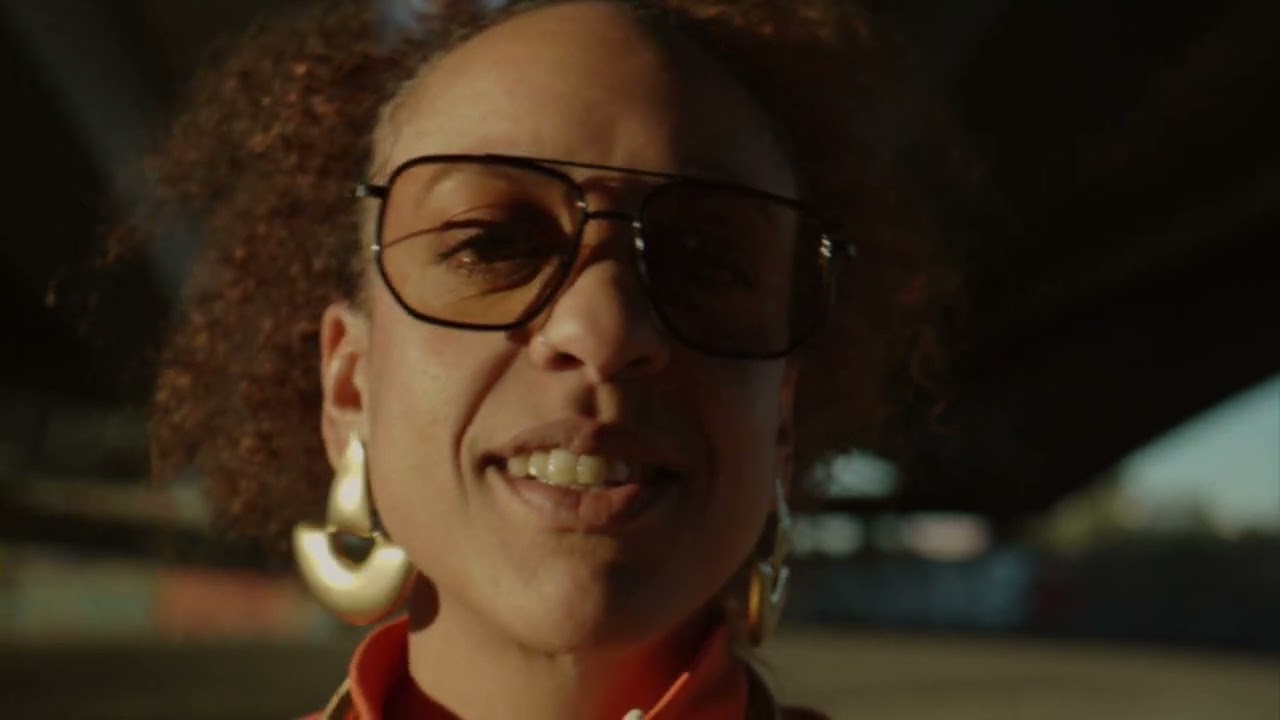 La Gorda Dubs feat. Laylah Arruda & Longfingah - Nah Sell Out