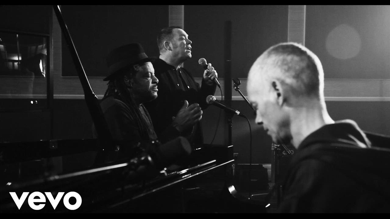 UB40 feat. Ali, Astro & Mickey - Many Rivers To Cross (Unplugged) [11/4/2016]