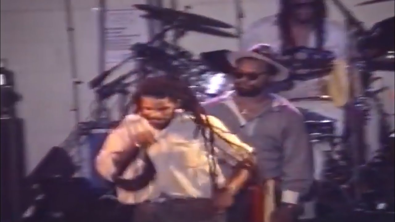 Jah Shaka - Lion Youth [1988]