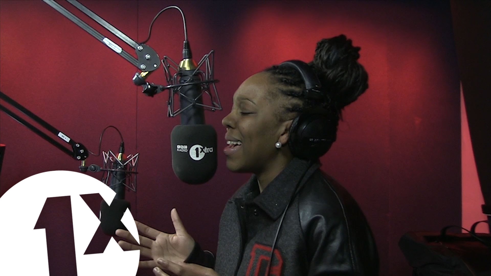 Marla Brown sings Dennis Brown on BBC 1XTRA [12/10/2015]