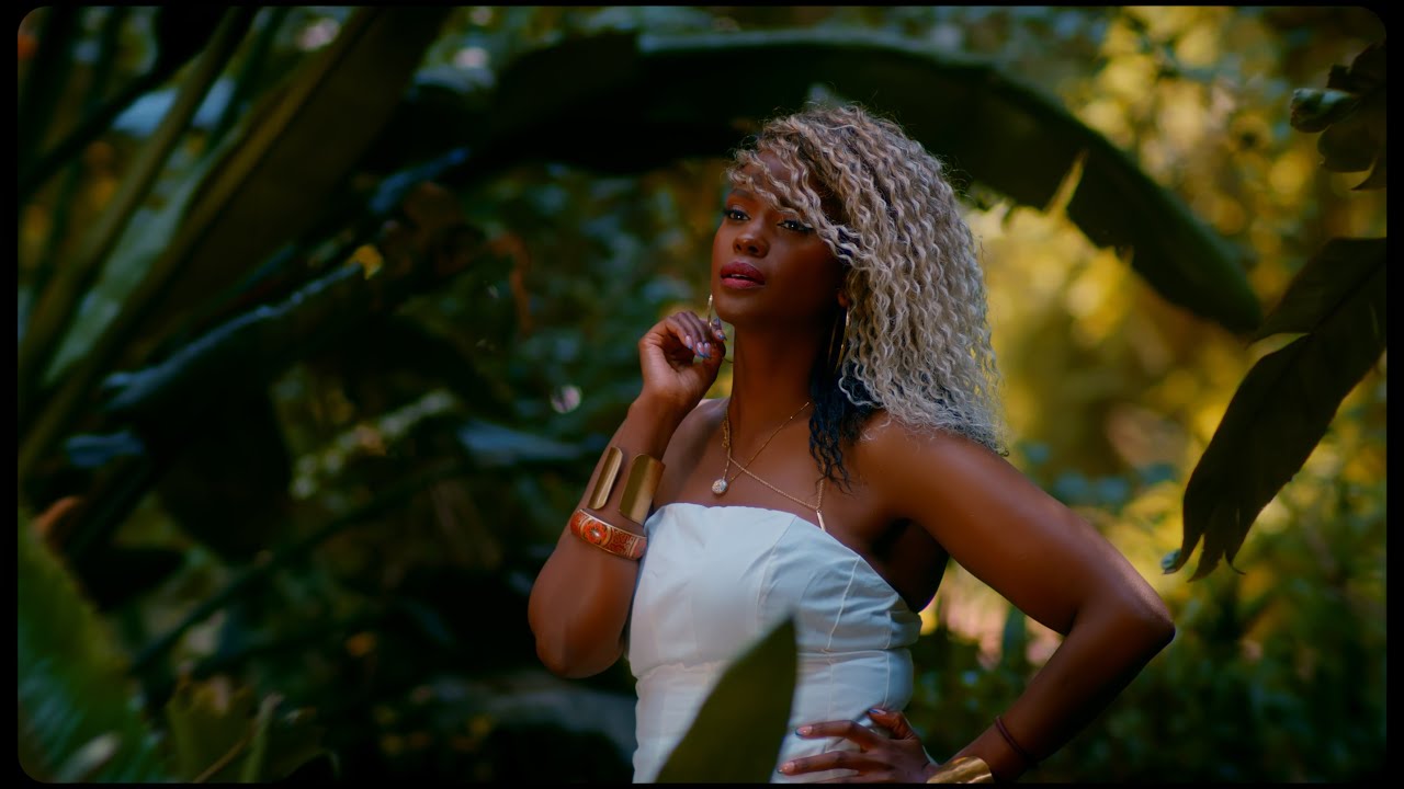 Treesha - Flying Solo