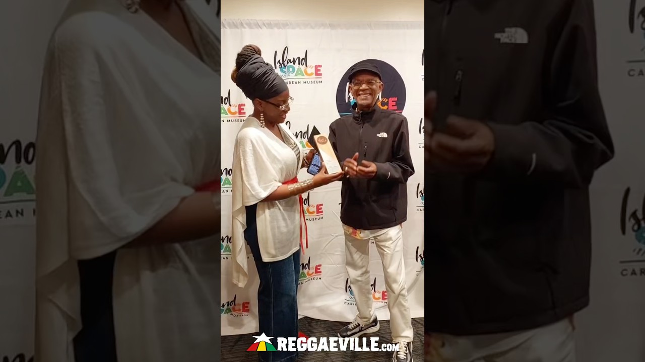 Beres Hammond received the Lifetime Achievement Award from the Island SPACE Caribbean Museum [8/31/2025]