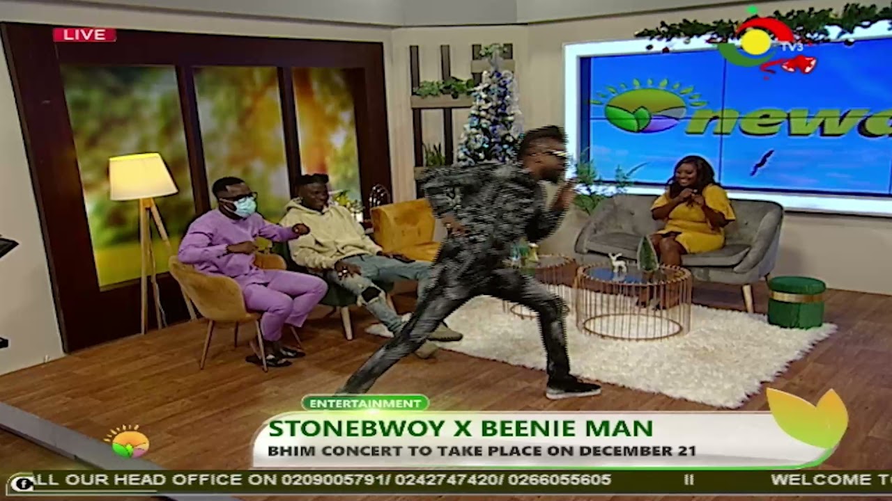 Beenie Man with the dance moves on TV3 Newday [12/20/2021]