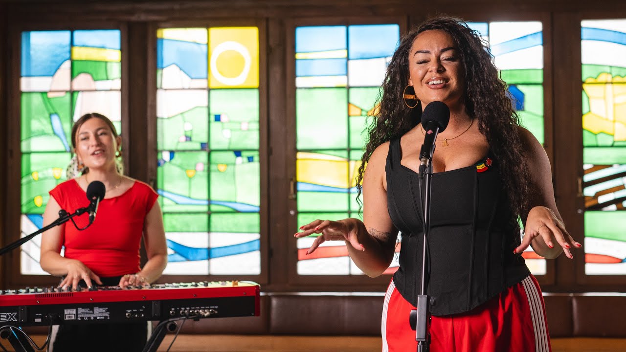 Aleighcia Scott with Mared Williams - Dod o’r Galon (Acoustic ) [8/3/2025]