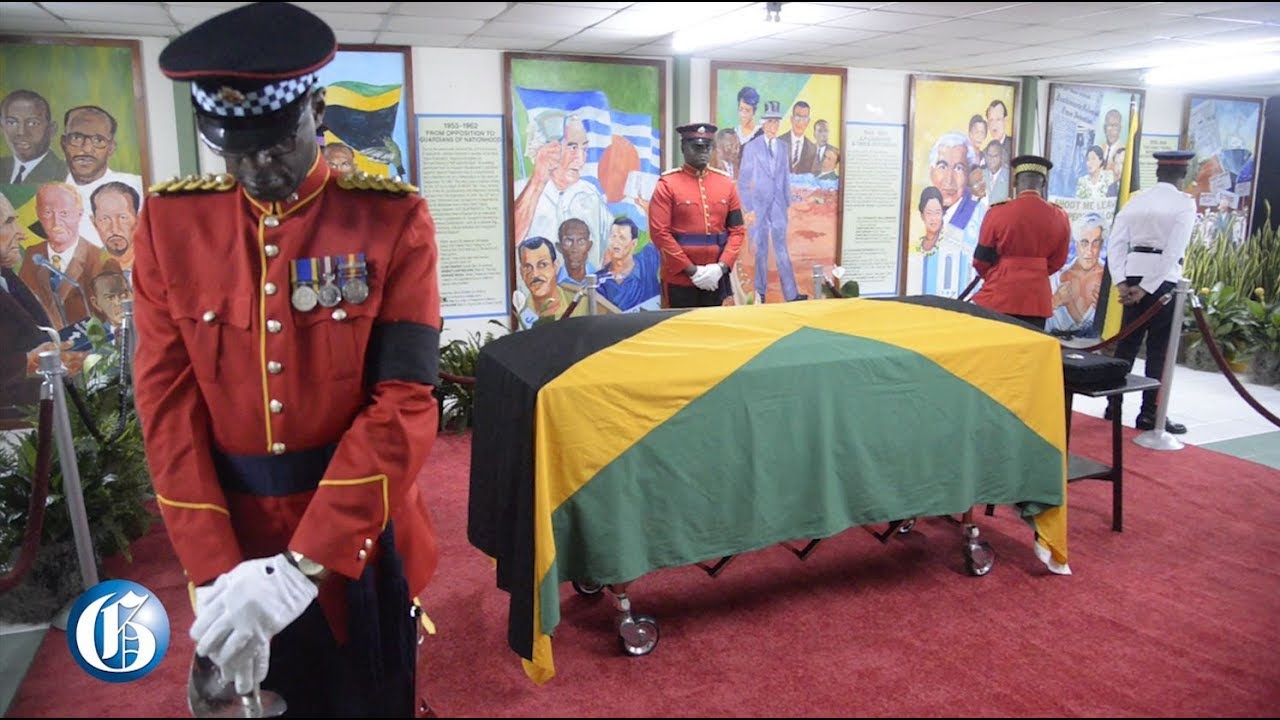 Solemn scenes at Seaga viewing (Jamaica Gleaner) [6/5/2019]