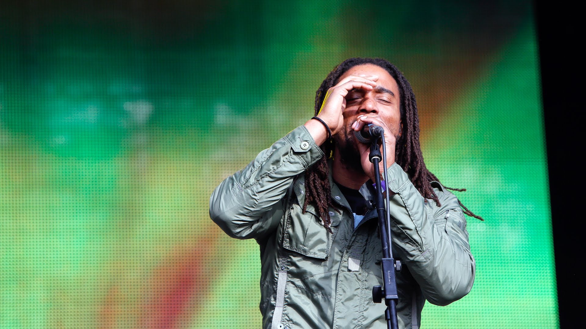 The Wailers - Is This Love at Glastonbury [6/29/2014]
