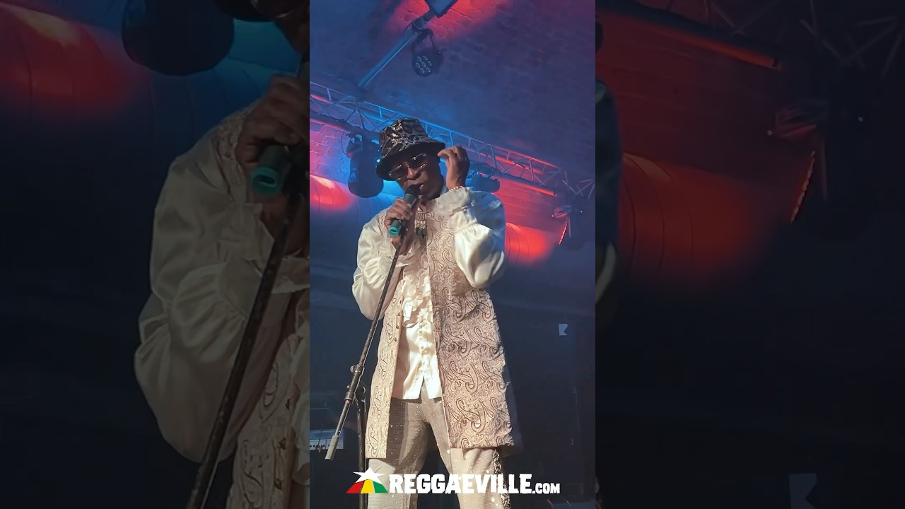 EEK-A-MOUSE & Jahvolution Band - RUDE BOY JAMAICAN in Bochum, Germany